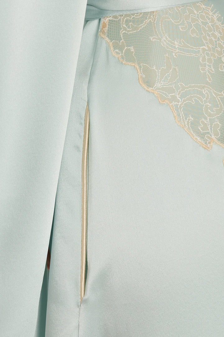 PHAEDRA SILK ROBE